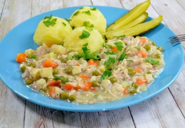 Co zrobić z mięsem i warzywami z rosołu