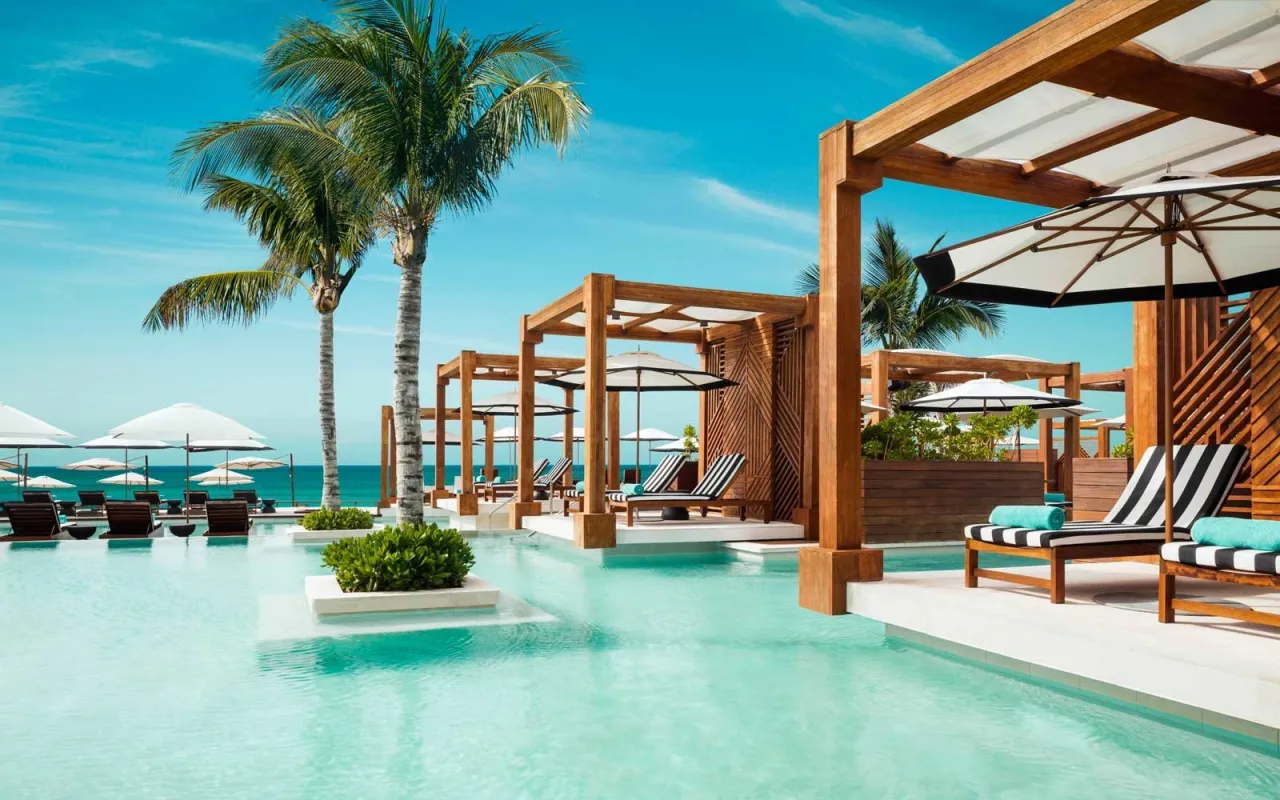 zarobki tester hoteli