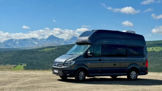 Przygotowanie samochodu do długiej podr&oacute;ży Norwegia