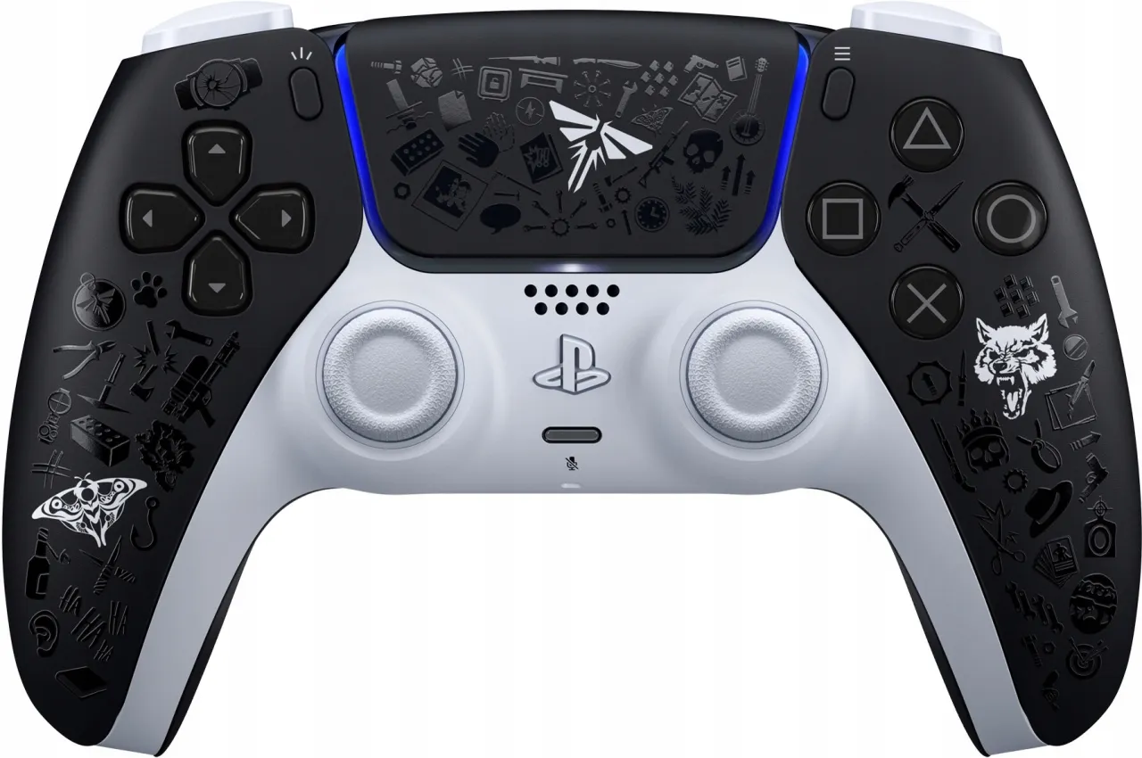 kilku graczy PS5 DualSense