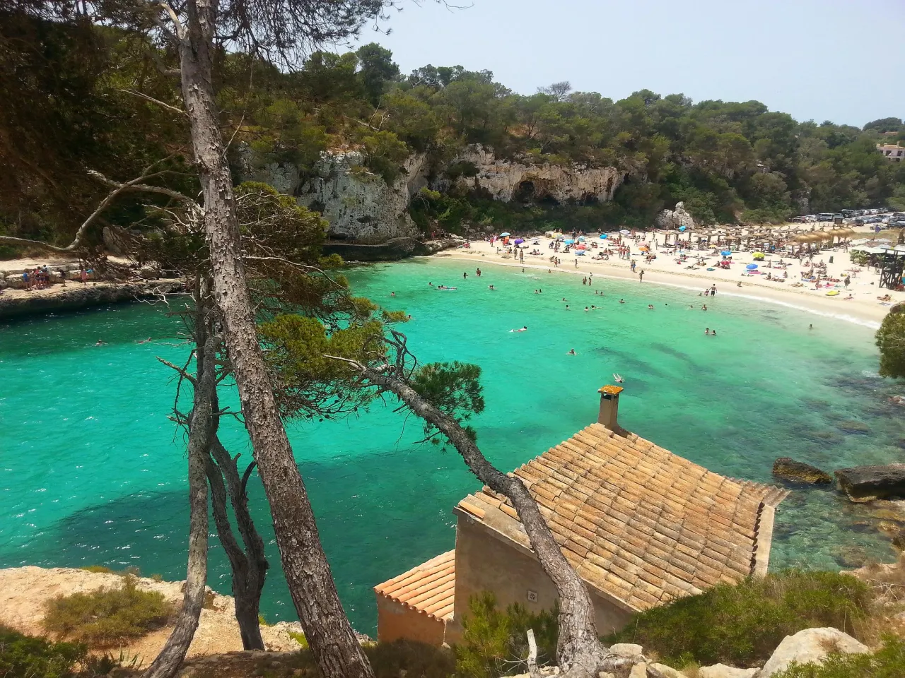 Majorka plaże piaszczyste i skaliste zatoczki