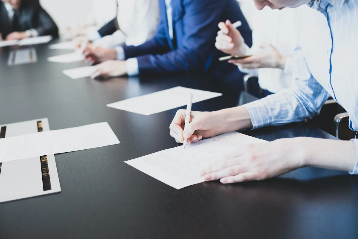 czynniki wpływające na zarobki prezesa spółdzielni mieszkaniowej