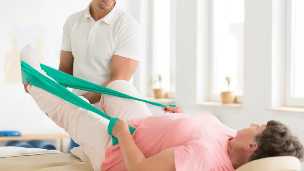 Rodzaje ośrodków rehabilitacyjnych po endoprotezie biodra NFZ