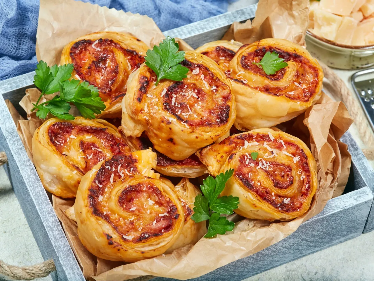 Rodzaje gotowego ciasta do pizzy w rolce i schłodzone