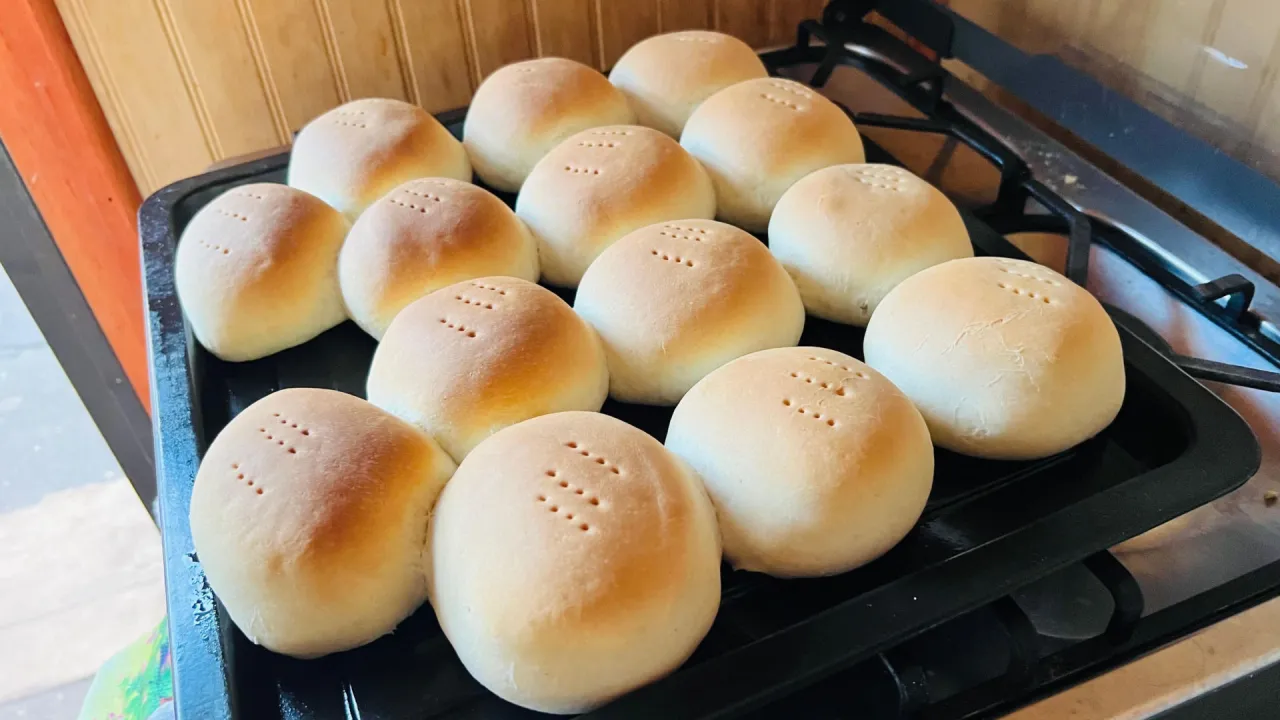 domowe bułki pszenne na blasze
