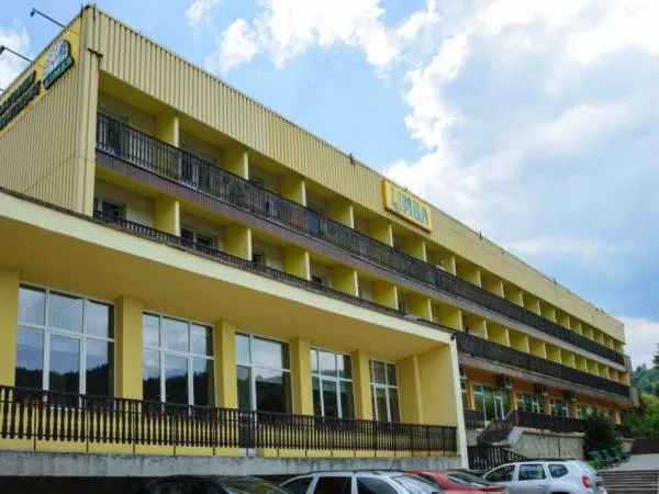 Sanatorium Limba Piwniczna-Zdrój budynek otoczenie