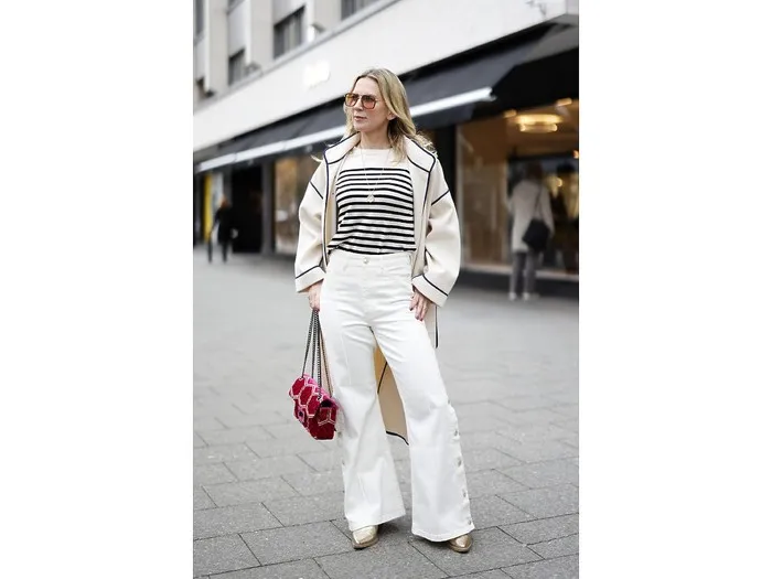 różne fasony białych szerokich spodni