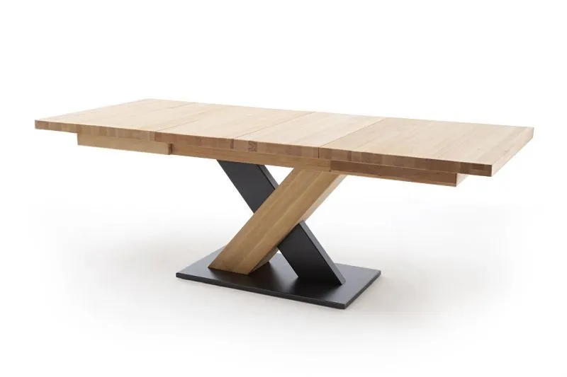 stół rozkładany z widocznym mechanizmem prowadnic