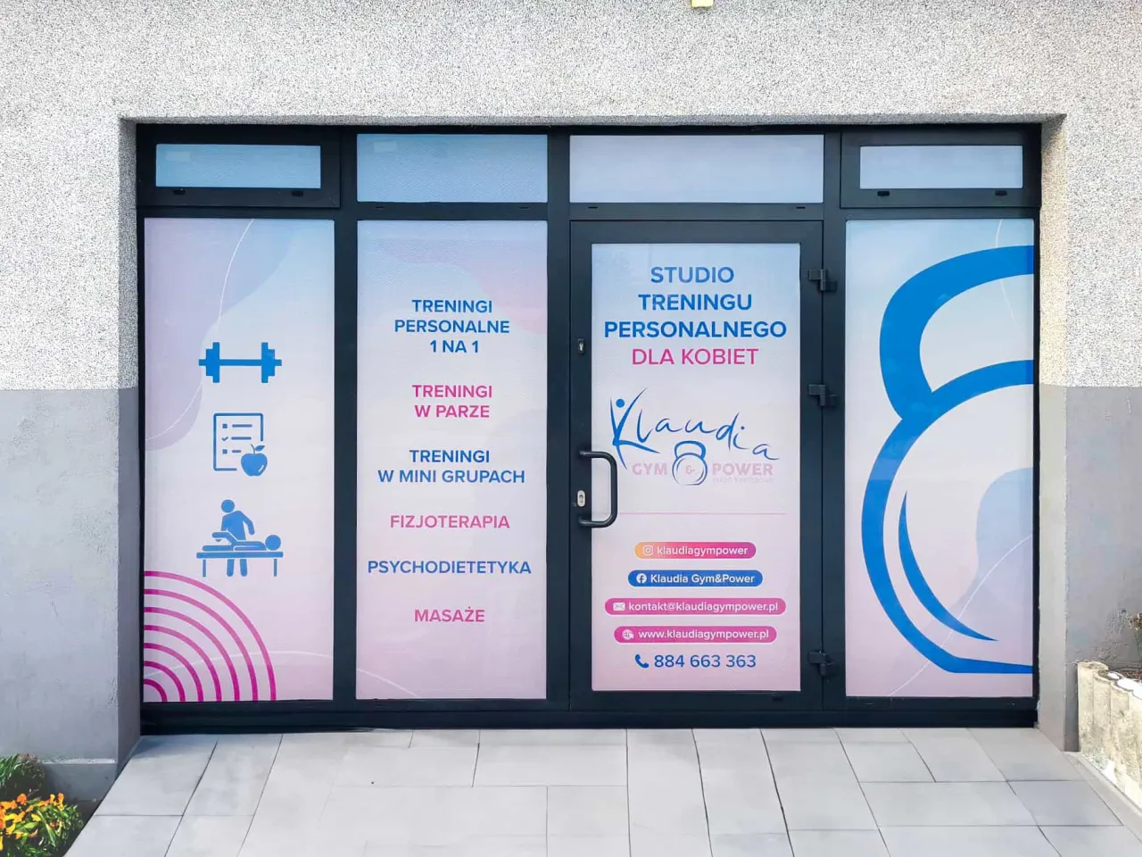 Przykłady oklejania witryn sklepowych folią