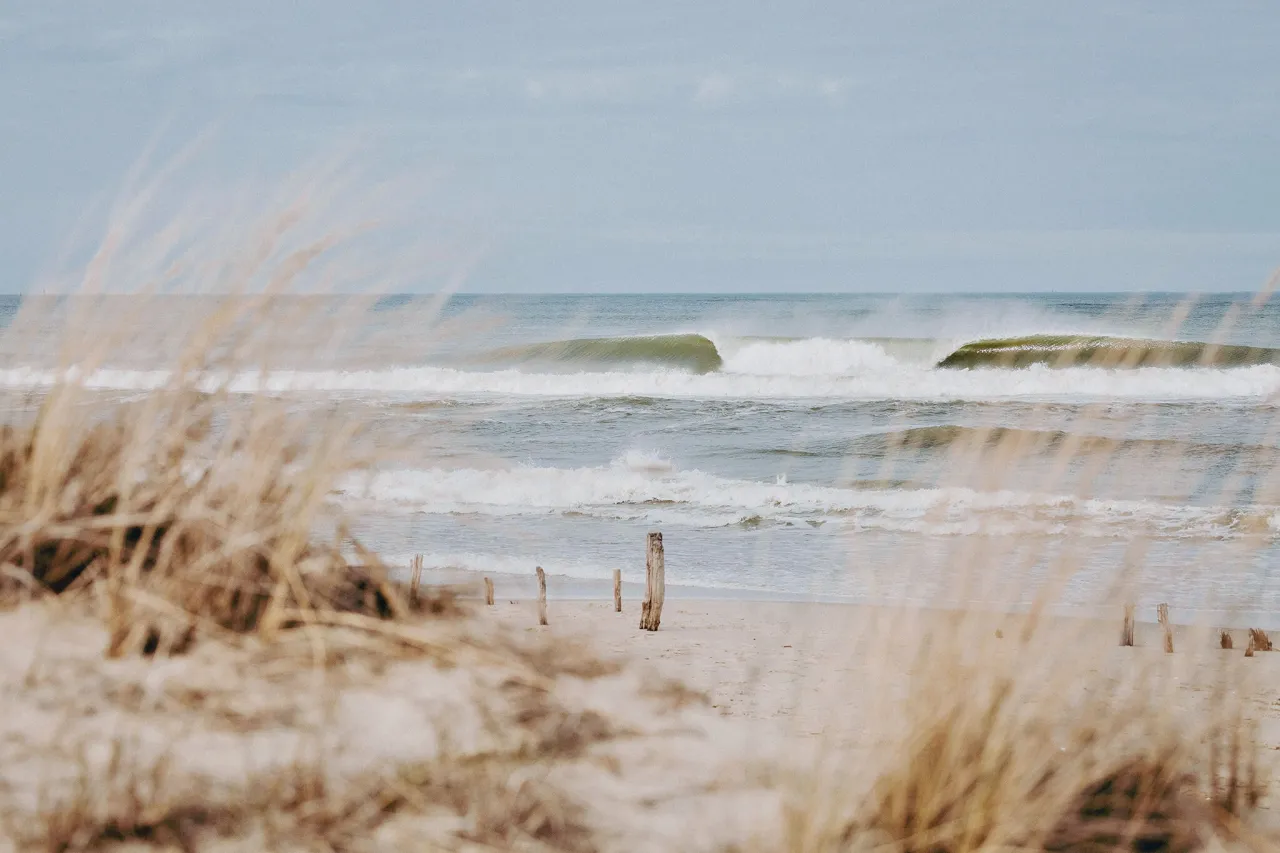 Storm watching Bałtyk bezpieczne miejsce