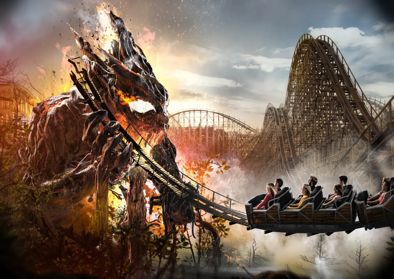 Heide Park Colossos Holzachterbahn Action