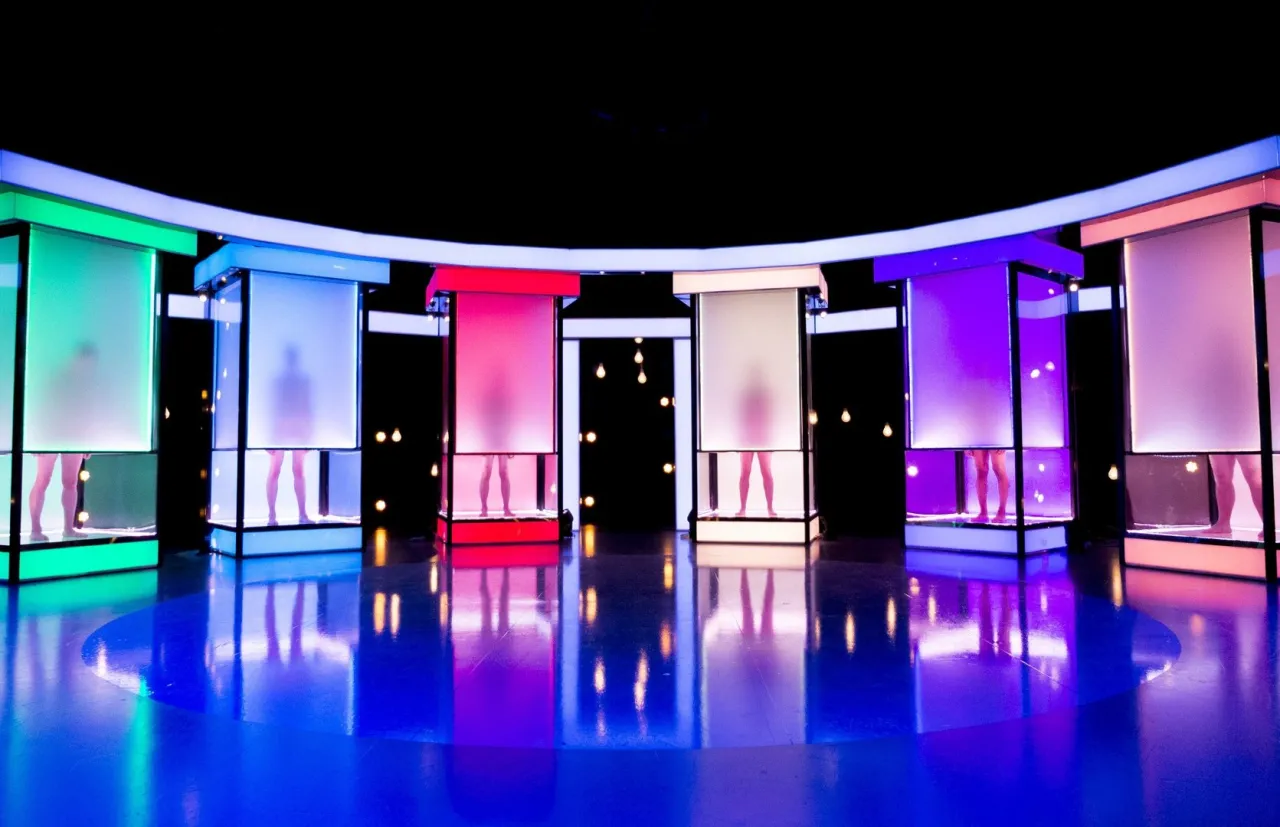 Magia Nagości studio lub scenografia