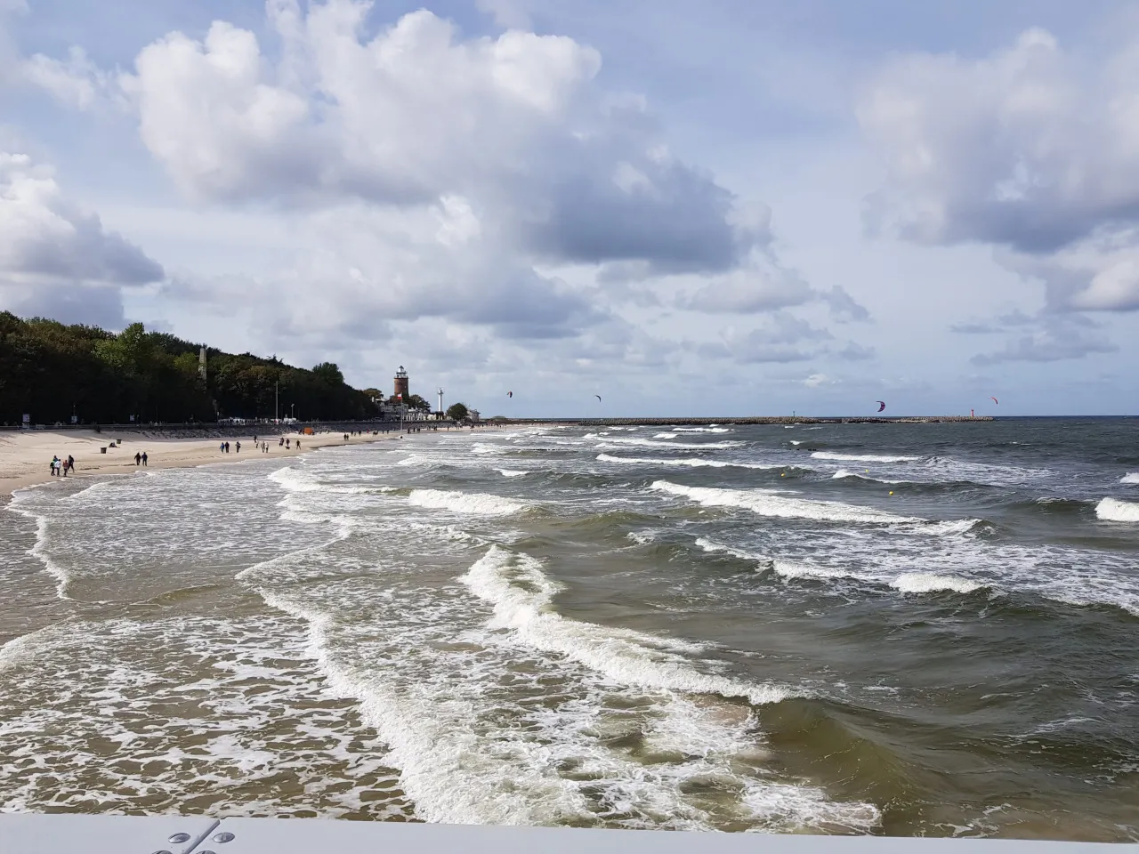 Kołobrzeg jesienią zima morze