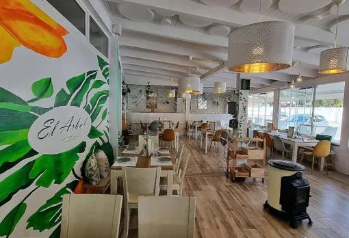 Ambiente interior El Árbol Tapas