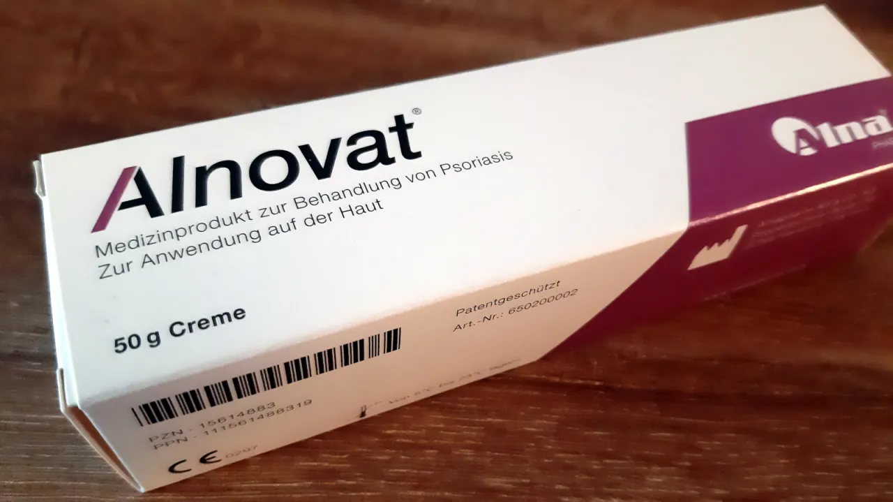 verschiedene psoriasis cremes und salben