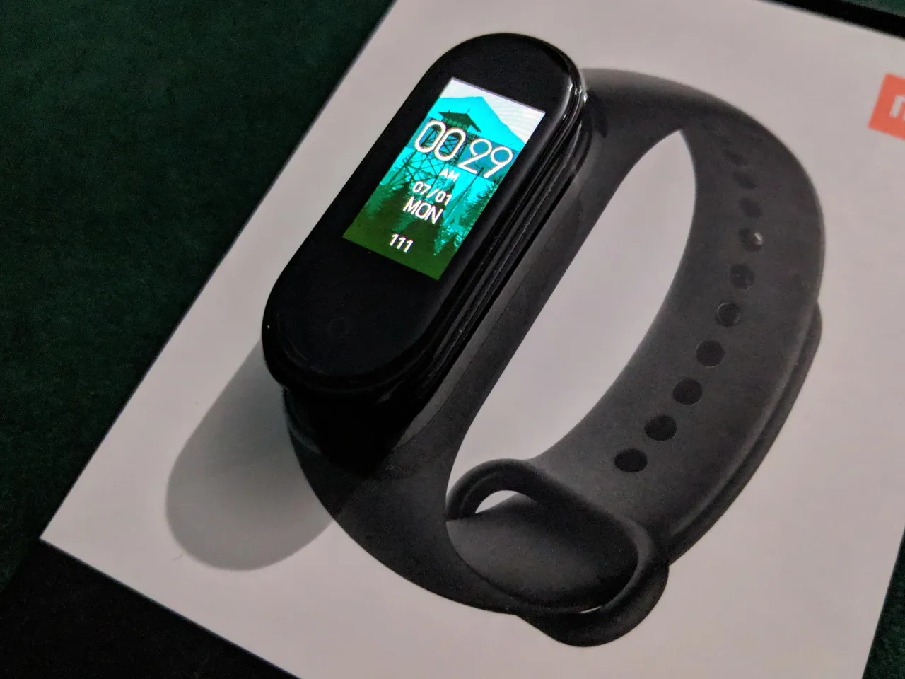 Xiaomi Mi Band 4 custom watch faces examples