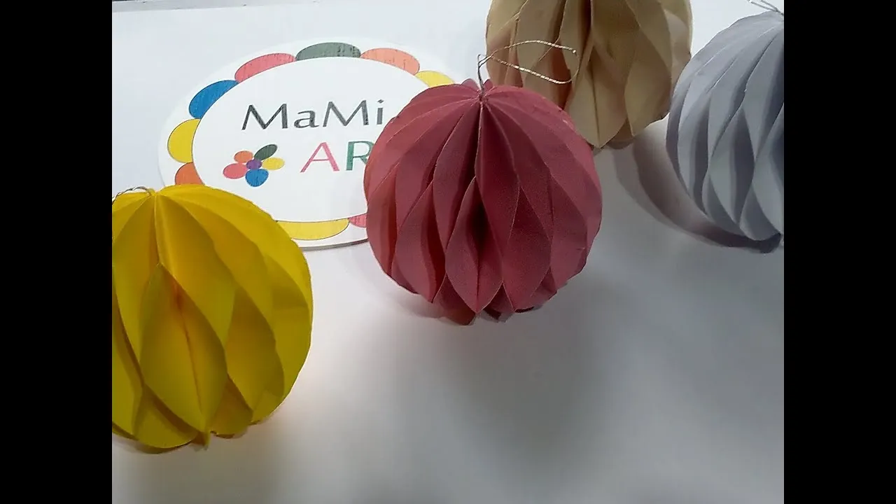 Pomysły na papierowe bombki świąteczne DIY