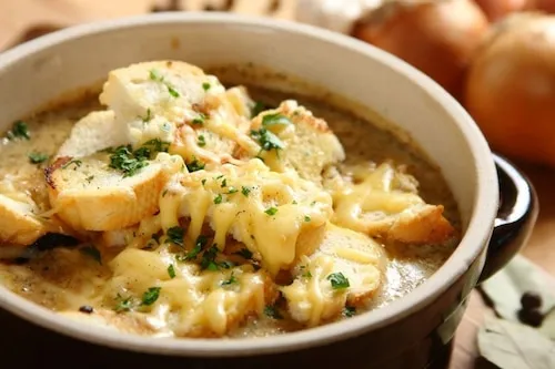 Gruyère ser do zupy cebulowej