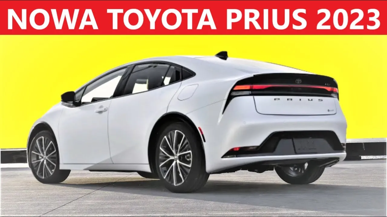Nowa Toyota Prius 2023 dynamiczne ujęcie