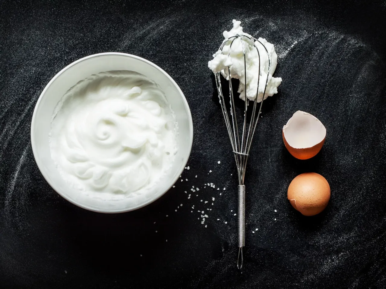 ubijanie białek na sztywną pianę