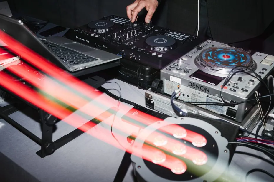 czynniki wpływające na cenę DJ-a