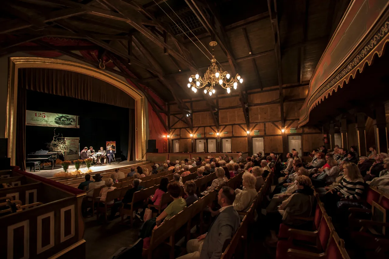 Ciechocinek drewniany Teatr Letni