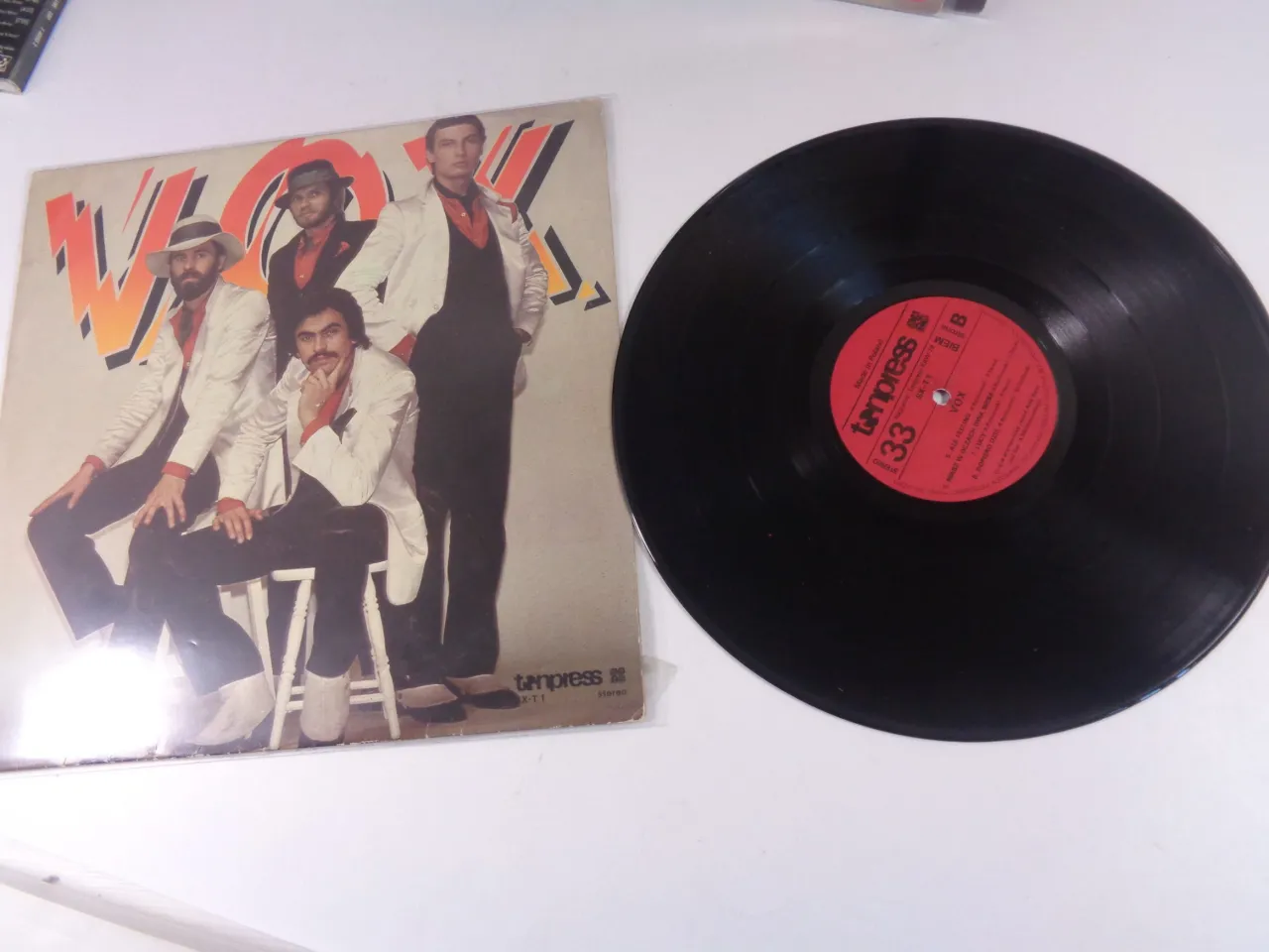 Płyta winylowa zespołu Vox, kt&oacute;ry śpiewał 