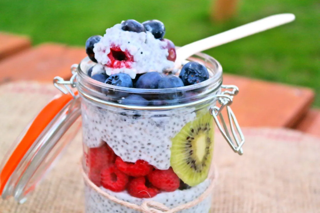 Pudding chia z owocami