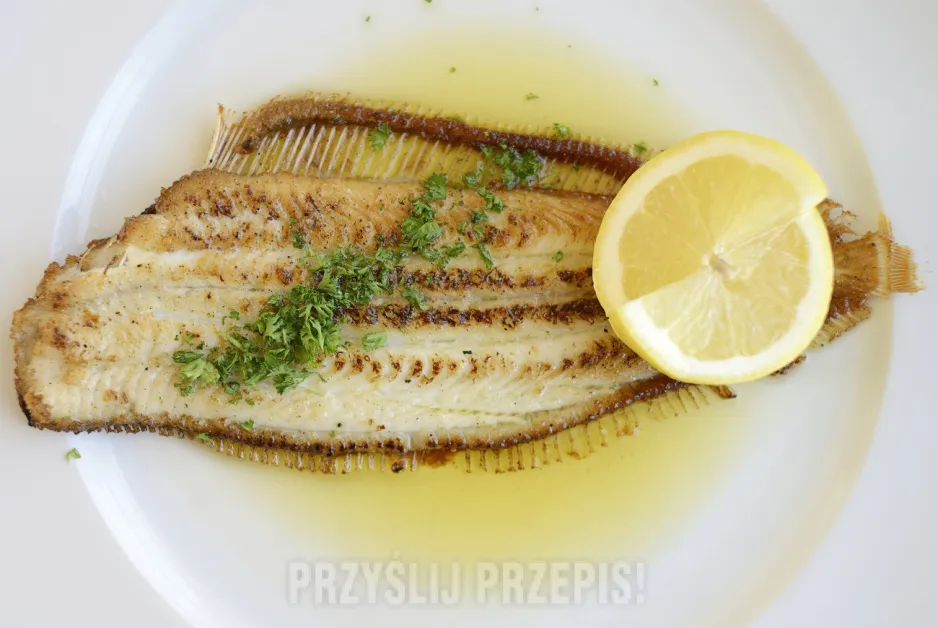 limanda ryba na talerzu
