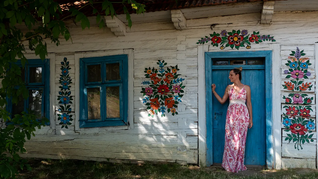 Zalipie malowana wieś domy kwiaty