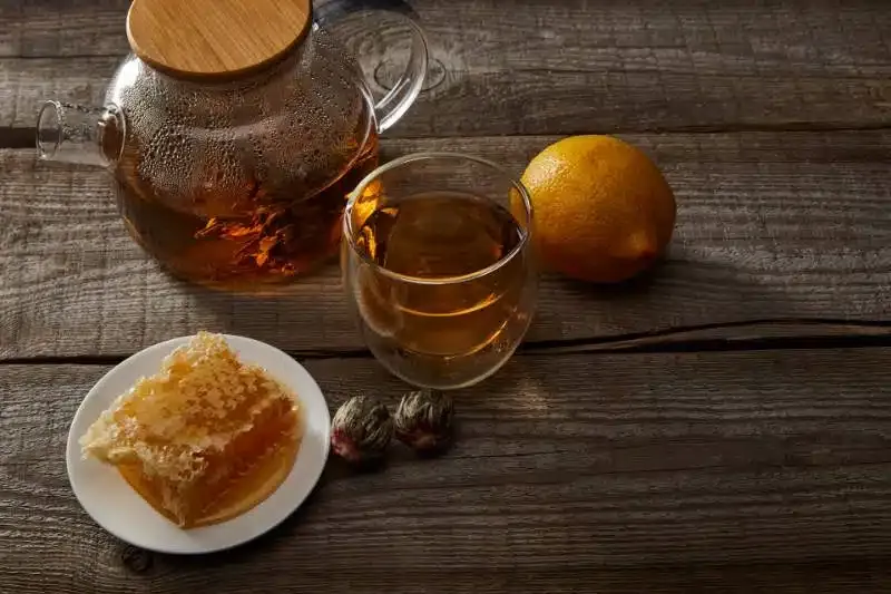 Zdjęcie Jaki miód dla 1,5-rocznego dziecka jest bezpieczny i zdrowy? Dowiedz się teraz!