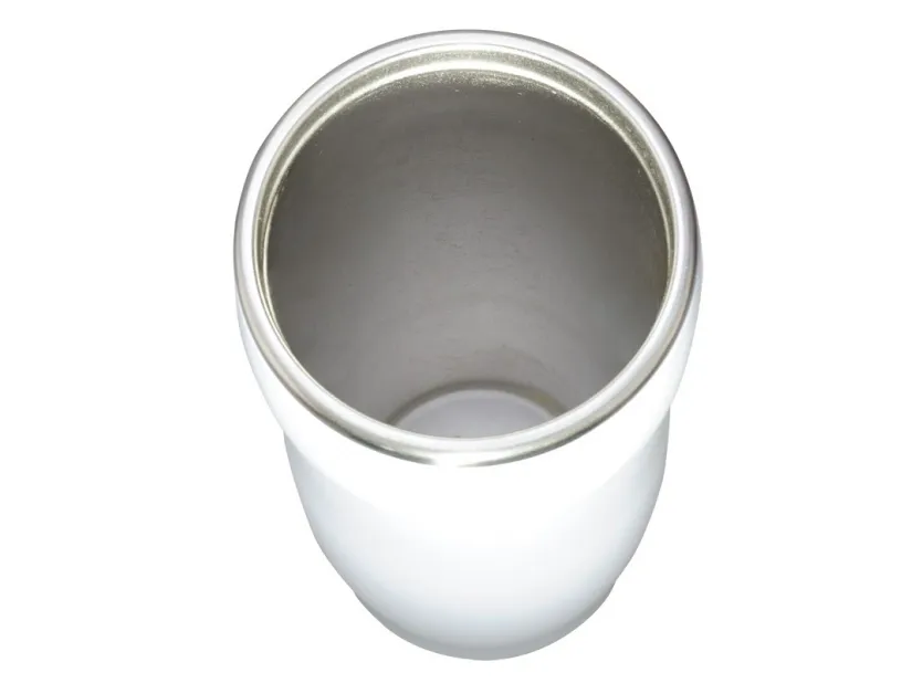 Zdjęcie Jak wyczyścić kubek termiczny z osadu herbaty i uniknąć plam