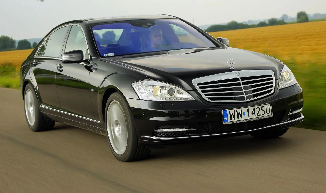 Zdjęcie Mercedes W221 jaki silnik wybrać, aby uniknąć kosztownych napraw?