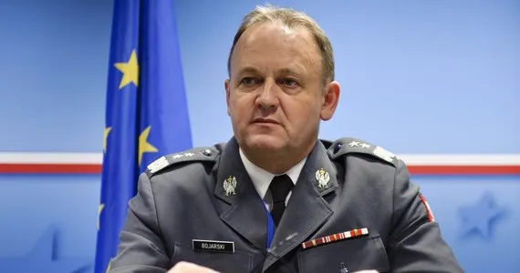 Zdjęcie Generał Janusz Bojarski: kontrowersje, osiągnięcia i wpływ na wojsko