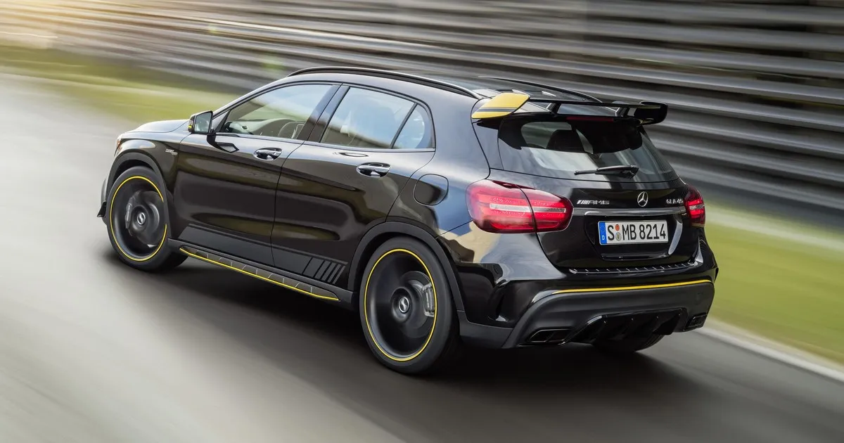 Zdjęcie Mercedes GLA 45 AMG - moc, osiągi i wyjątkowe cechy, które zaskakują