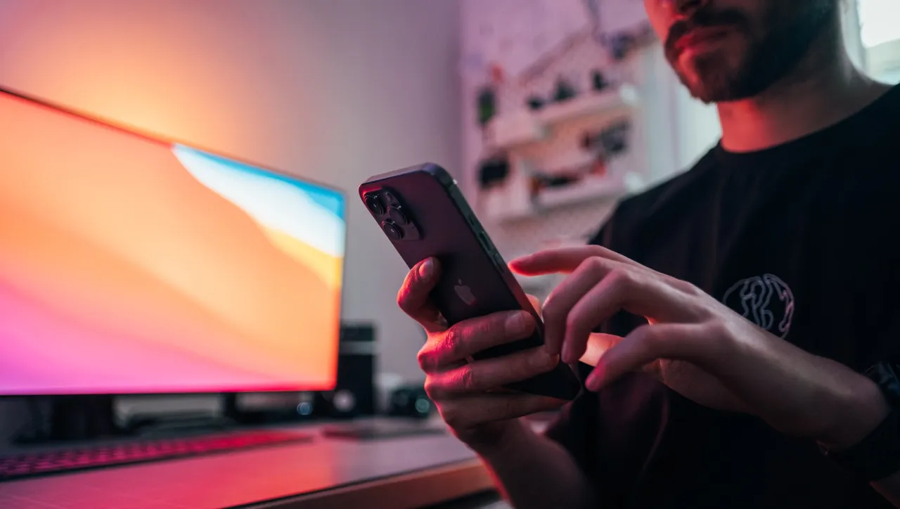 Zdjęcie Jak zmienić operatora sieci w telefonie i uniknąć problemów z przeniesieniem