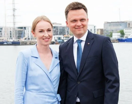 Zdjęcie Czy Hołownia ma żonę i dzieci? Poznaj jego życie prywatne i rodzinne