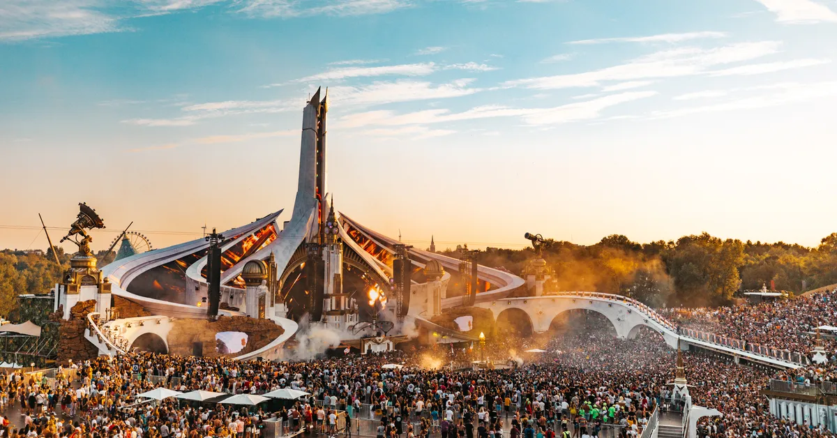 Zdjęcie Ile zarabia DJ na Tomorrowland? Zaskakujące stawki i fakty