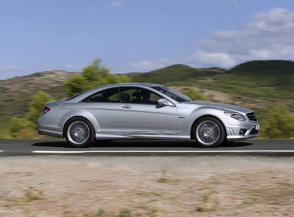 Zdjęcie Mercedes-Benz CL 63 AMG – luksus, osiągi i technologia w jednym
