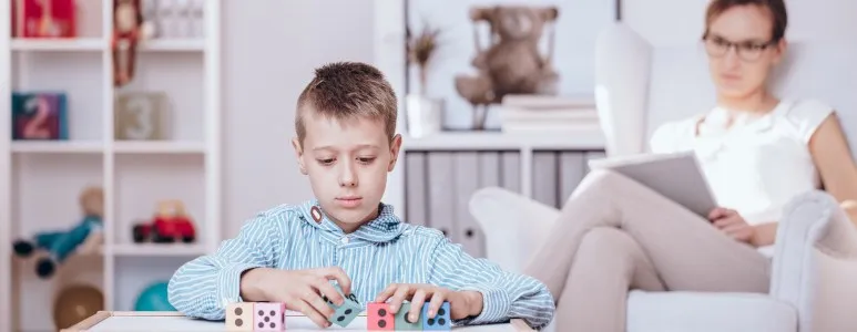 Zdjęcie Po czym poznać, że ktoś ma Aspergera? Objawy, które warto znać