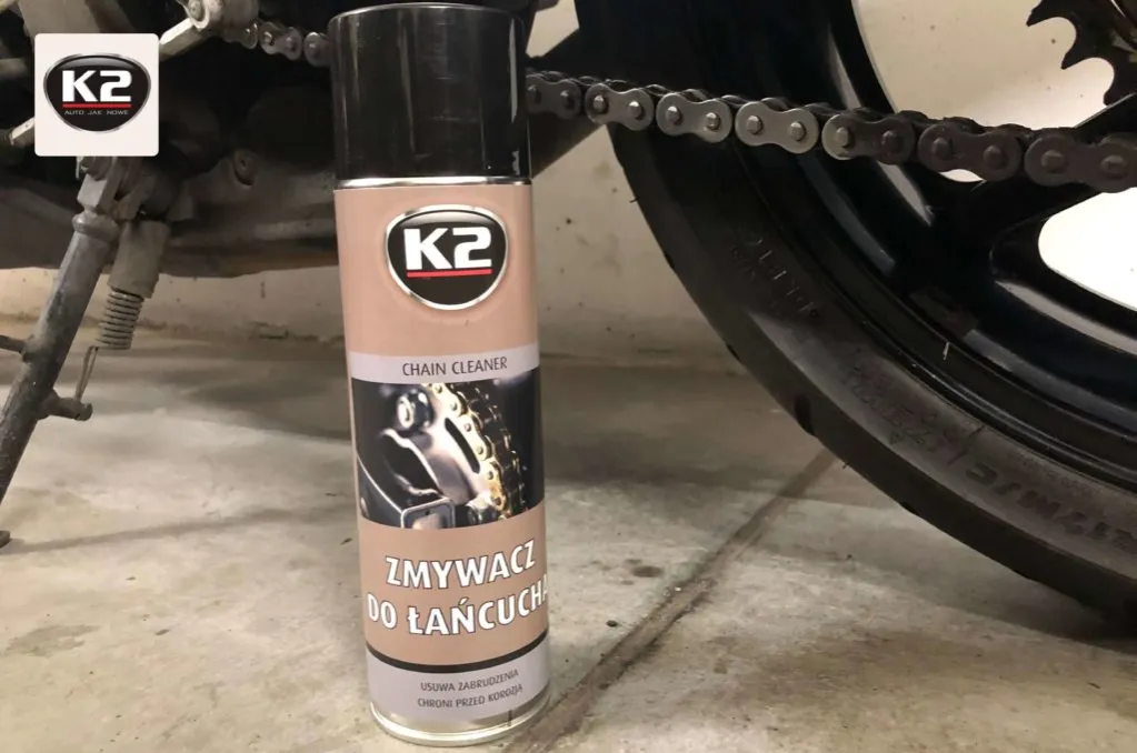 Zdjęcie Czym czyścić łańcuch motocyklowy, aby uniknąć kosztownych napraw?