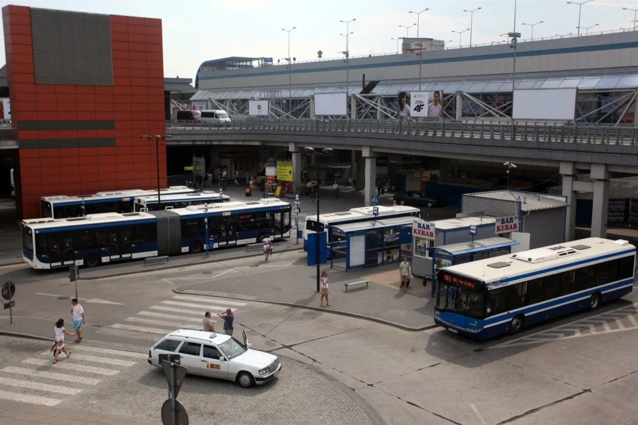 Zdjęcie Polski bus z Krakowa do Tarnowa - sprawdź, gdzie zatrzymuje się