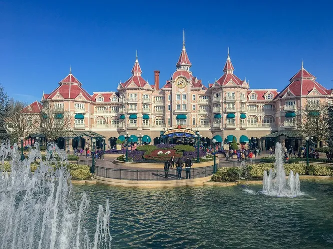 Zdjęcie Ile kosztuje bilet do Disneylandu w Paryżu? Ceny, które musisz znać