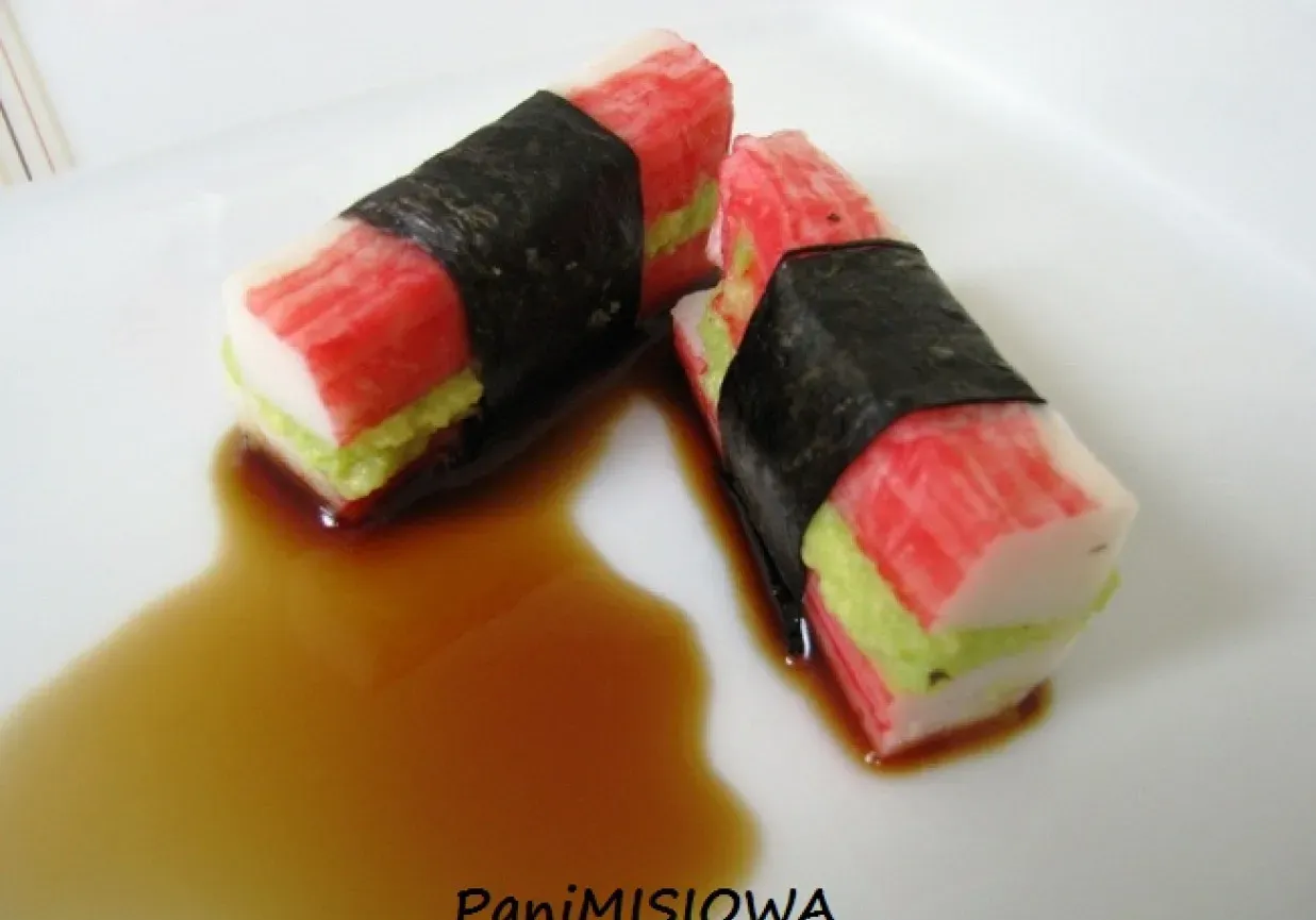 Zdjęcie Jak przygotować mrożone paluszki krabowe do sushi w prosty sposób