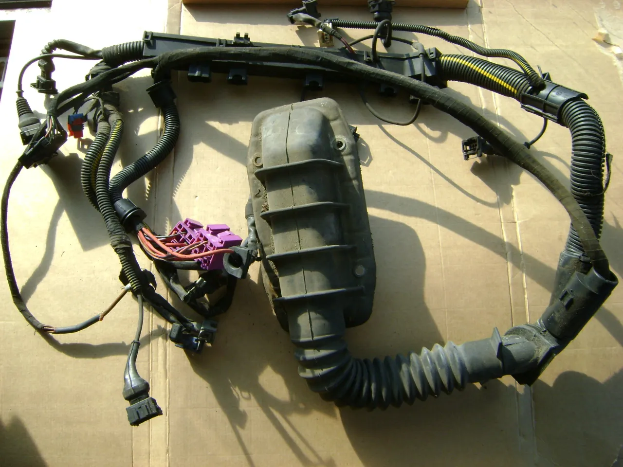 Zdjęcie Wiązka elektryczna silnika Vectra B 1.8 16V – uniknij kosztownych napraw