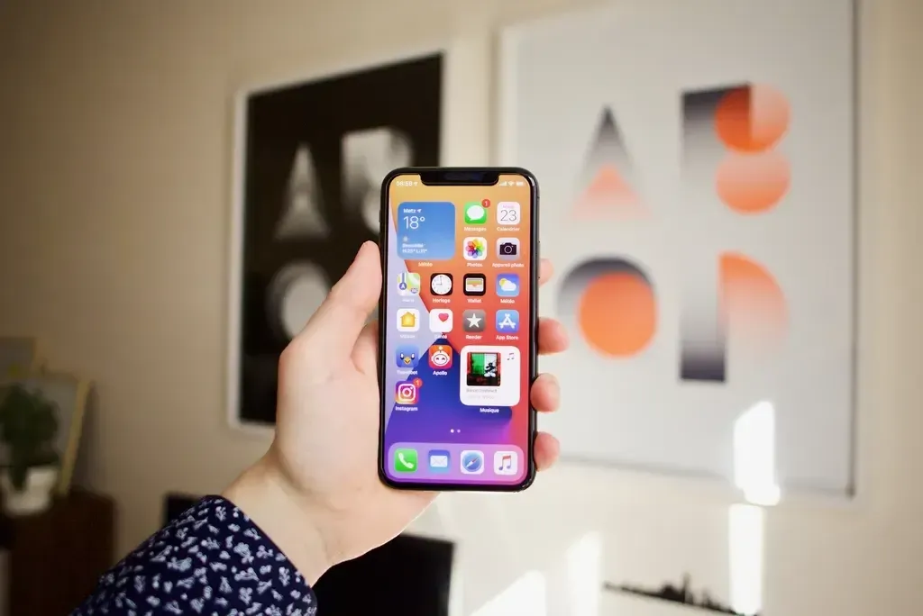 Zdjęcie Jak przenieść aplikacje z Androida na iOS bez utraty danych?