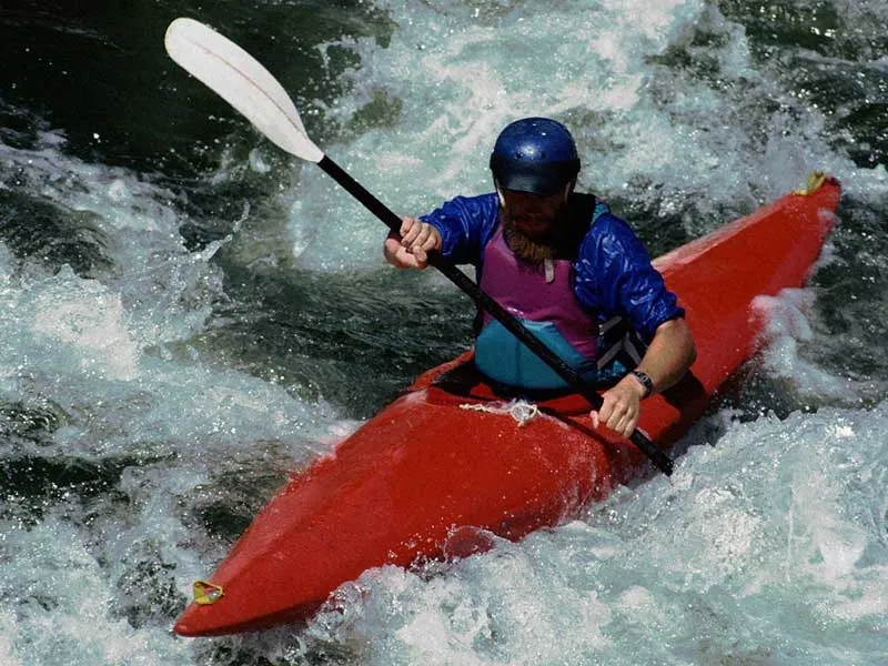 Zdjęcie Kurs kajakarstwa g&oacute;rskiego Krak&oacute;w: przewodnik po szkołach i cenach
