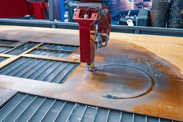 Zdjęcie Wycinarka wodna: rewolucyjna technologia cięcia materiałów
