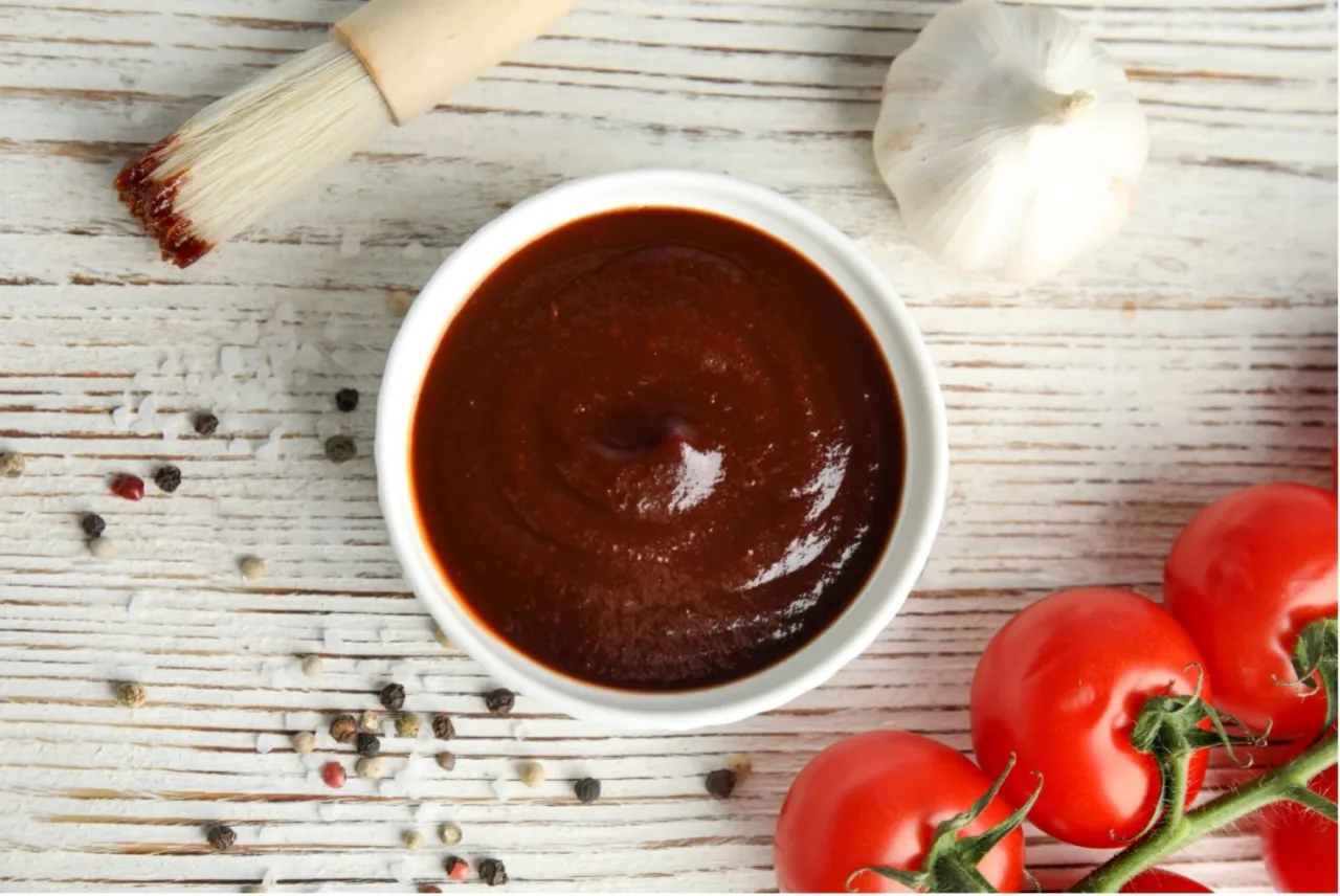 Zdjęcie Jak zrobić sos barbecue z ketchupu: prosty przepis krok po kroku