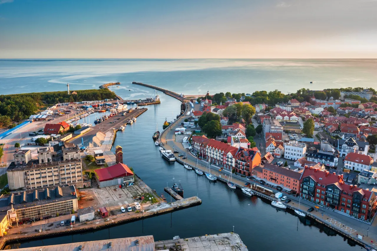 Zdjęcie Ustka - w jakim województwie leży to urokliwe nadmorskie miasto?